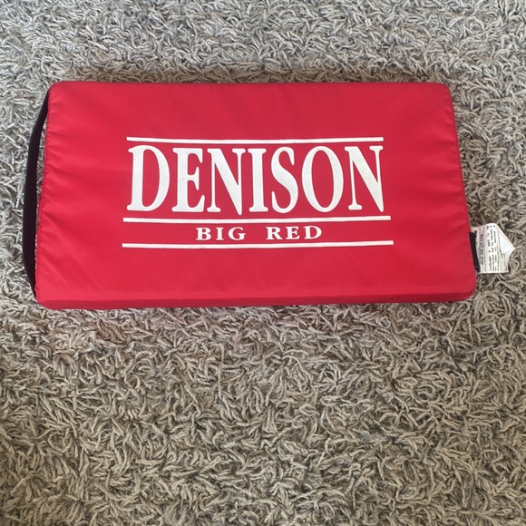 RED SEAT CUSHION BRAND NEW. 100% URETHANE FOAM - Picture 5 of 9